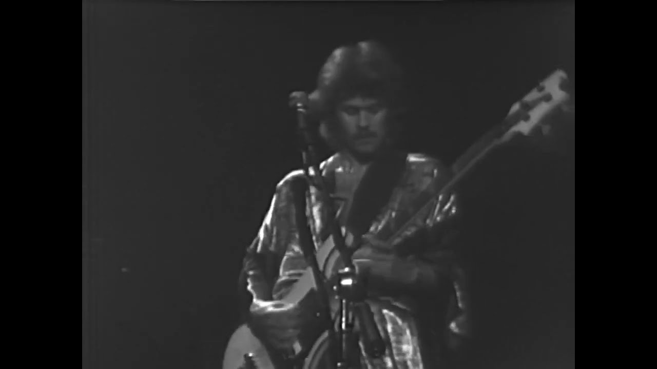 Renaissance - Ashes Are Burning - Live 1976 (with Remastered Audio)