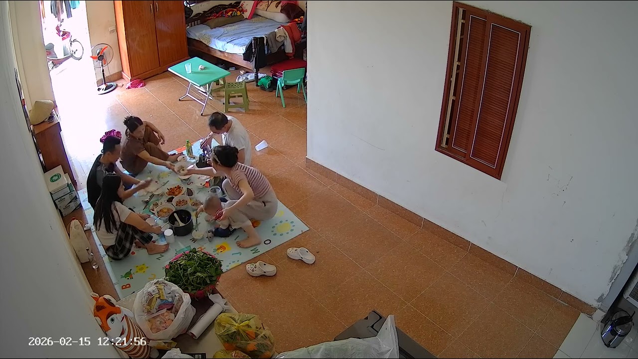 Tết 2025-2026 gđ ăn cơm ngày 15/2/26