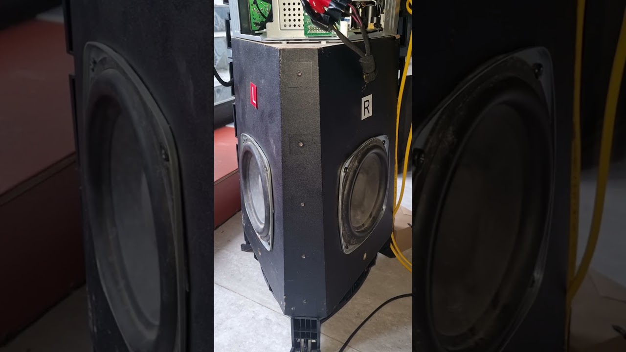 Ultimate Bass Test   Samsung 18cm Double Driver Setup 
