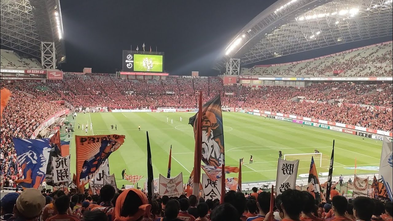 【直近の逆転負けの流れを変える大迫力のウォーリアー】後半キックオフ時 浦和レッズ