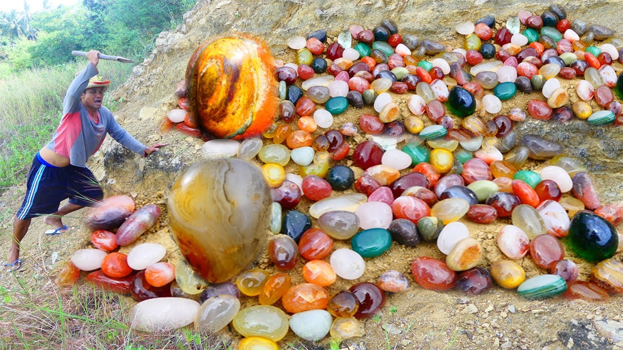 In the mountains are hidden gem hunters and forgotten gold mines.