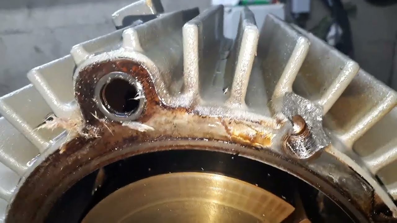 Bomba de vácuo com quebra de palheta em trabalho