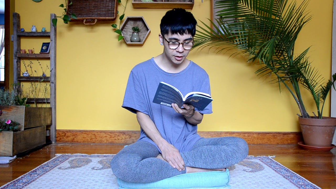 Ocean Vuong reads 'Queen Under the Hill'