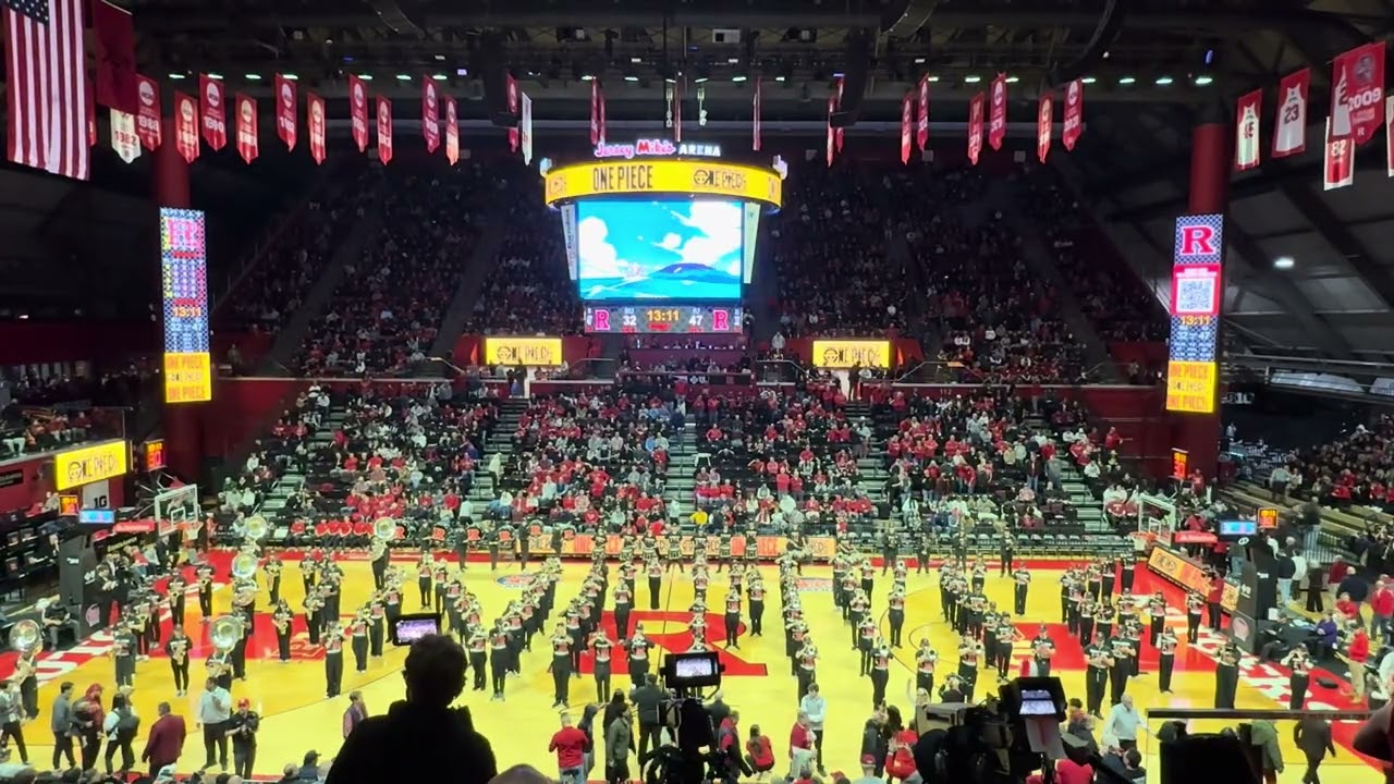 Here’s the full One Piece themed Rutgers Basketball halftime show 🏀 🏴‍☠️