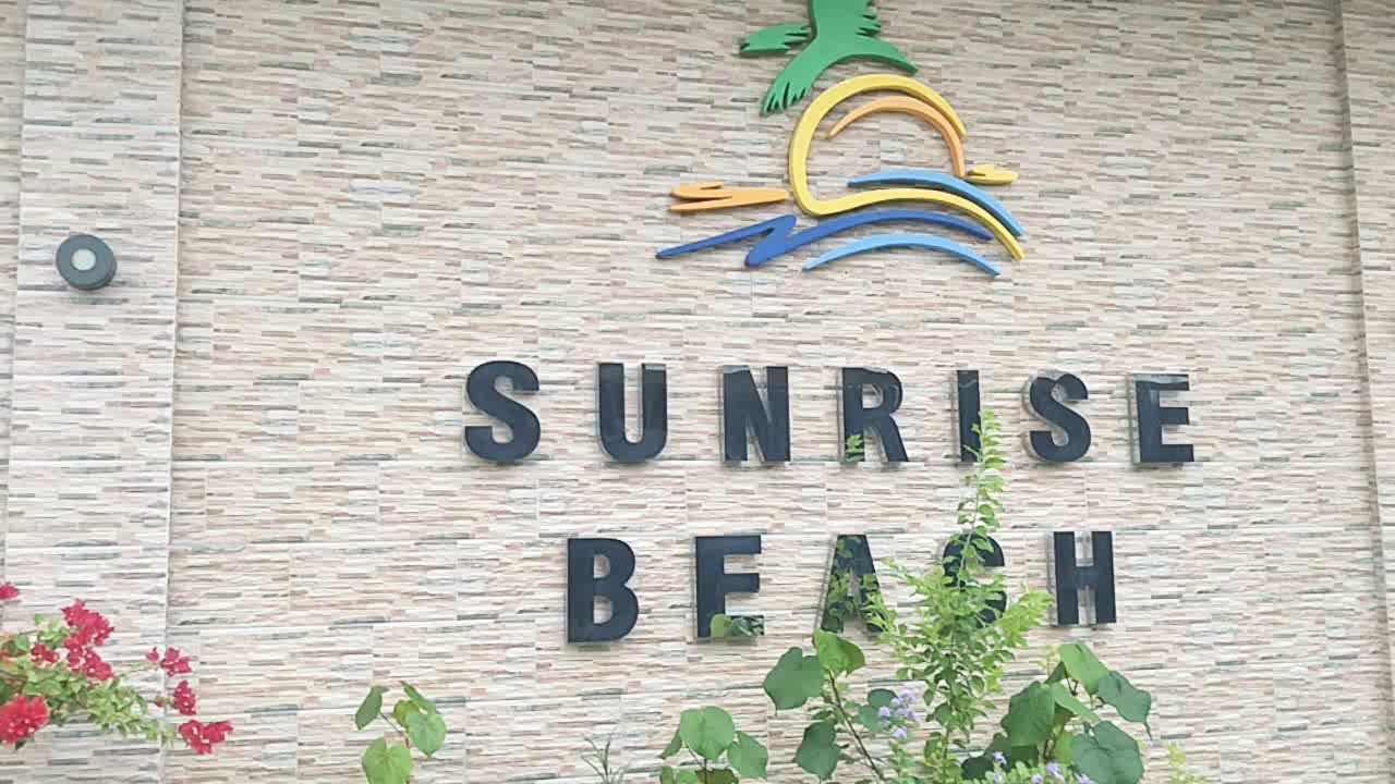 Live review of Sunrise Beach Resort, Maafushi Island, Maldives.
