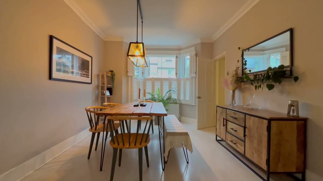 📍Bramley Cottage, Arthur Road, Kingston Upon Thames, KT2 - Guide Price - £1,150,000