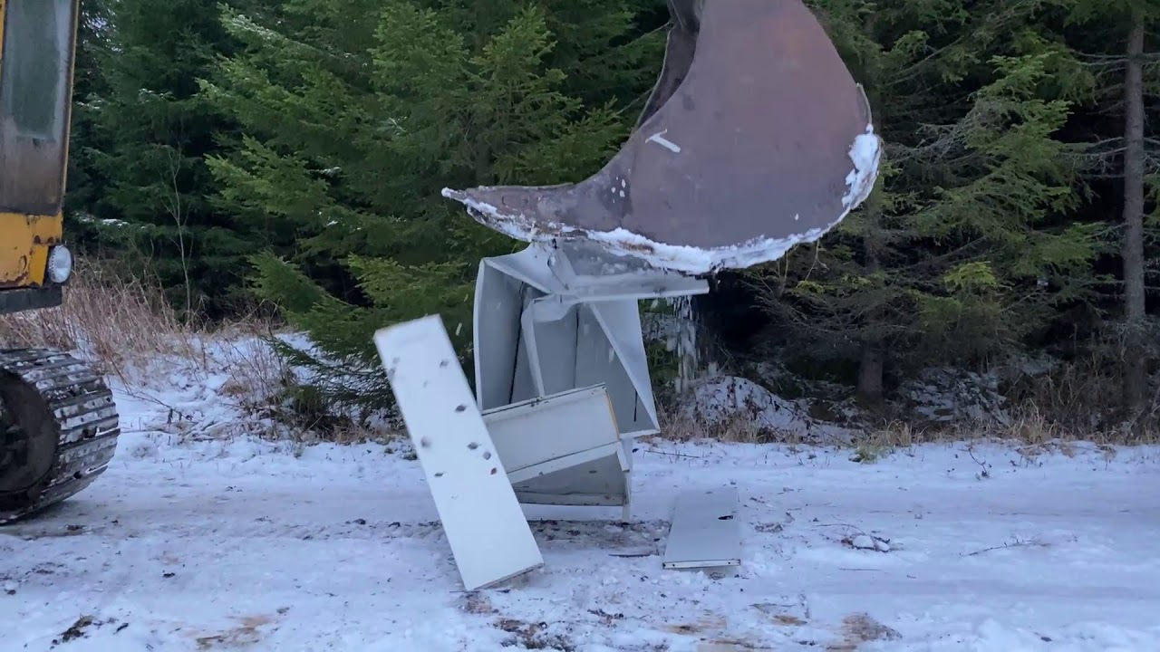 Excavator Smash Channel - Episode 2 // Home stuff (mostly)