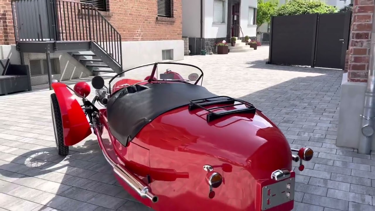 1985 Triking Type 1 Threewheeler with 1000cc Moto Guzzi Motor