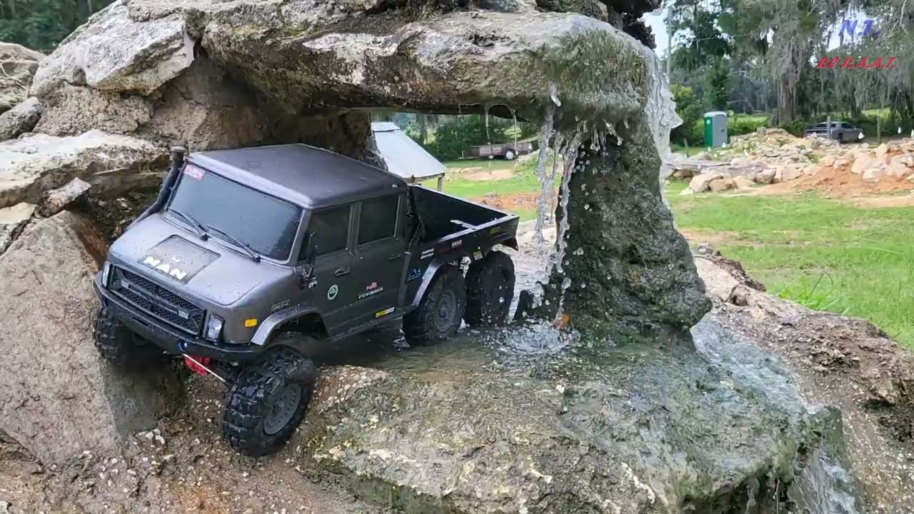 Axial 6x6 UMG and Axial SCX II, Scale Mountain Crawl Day