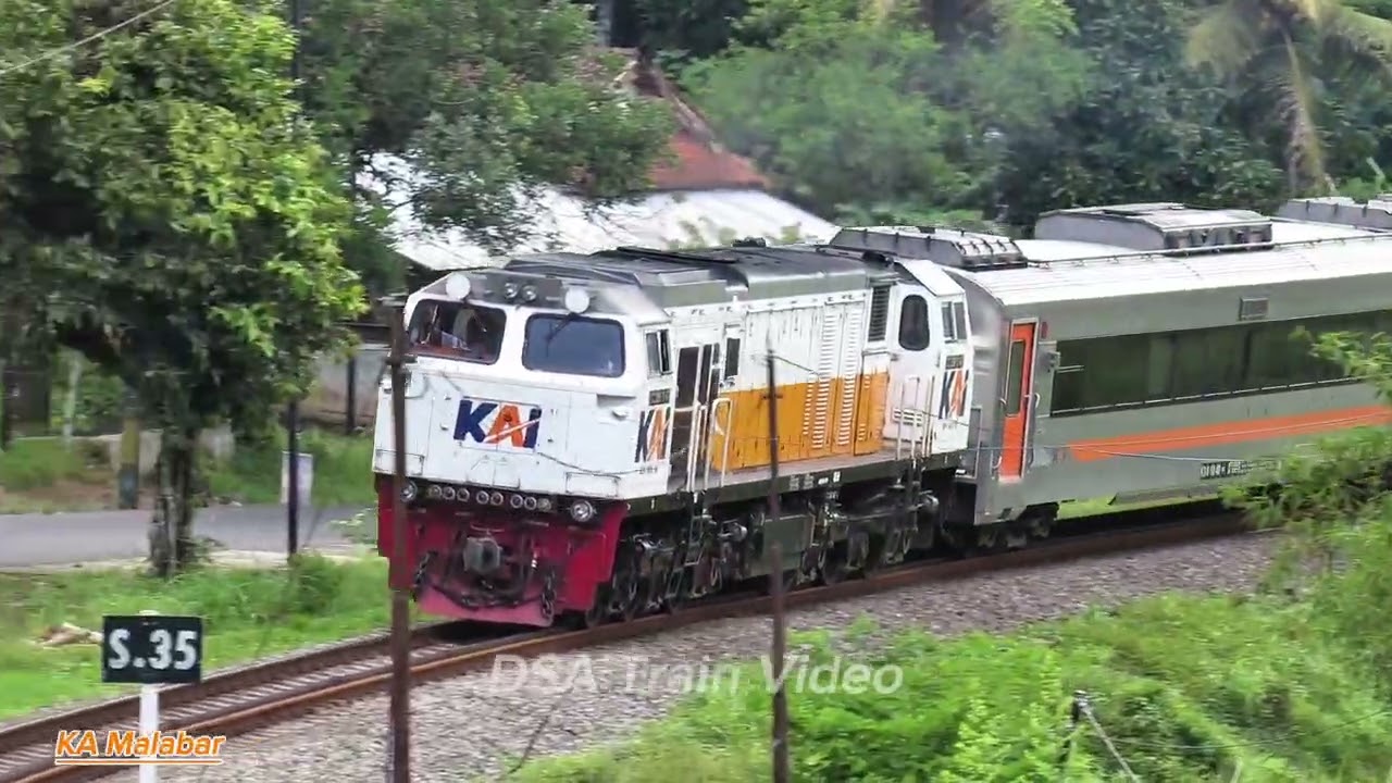 DUA KERETA PANORAMIC MELINTAS DISINI.. 