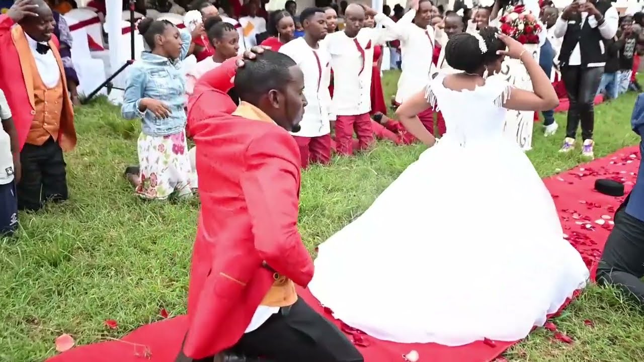 Mulina Wanje // Wedding Dance
