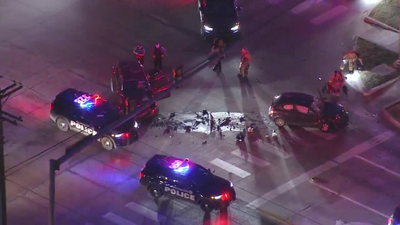 Several officers respond to multi-vehicle crash at southeast OKC intersection