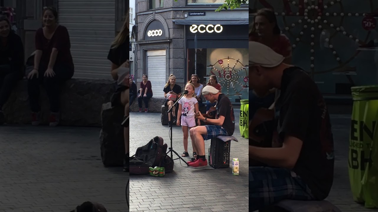 A dancing girl singing in Copenhagen