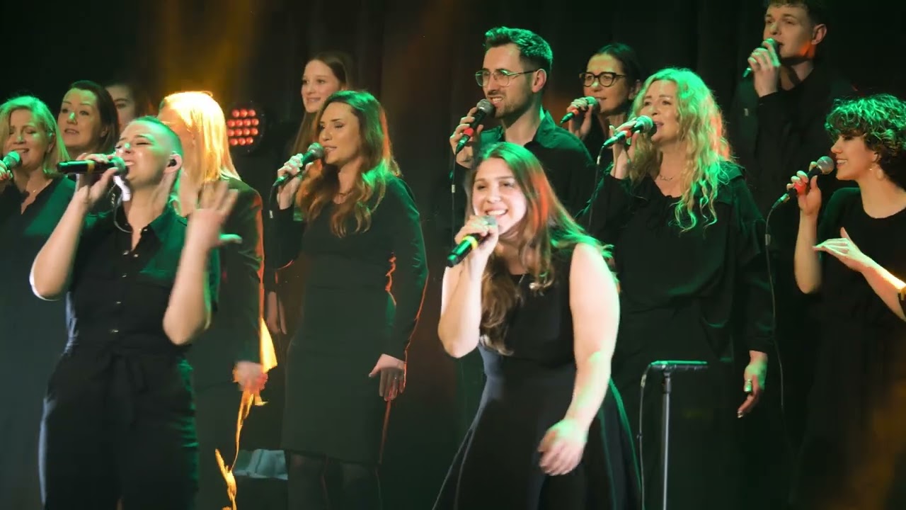 Sienna Gospel Choir - Zamykam czas snu