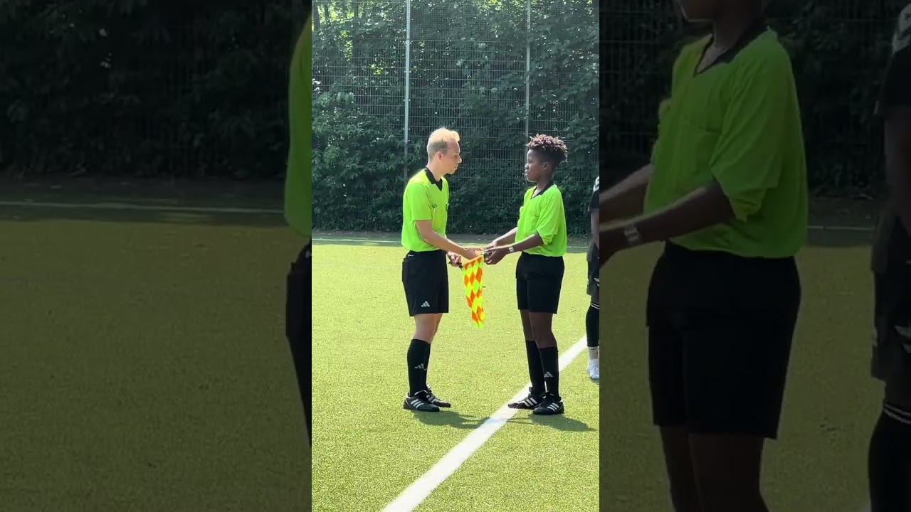 Neue Schiedsrichter braucht das Land! Luc und die Assistenten sammeln Erfahrungen an der Linie!