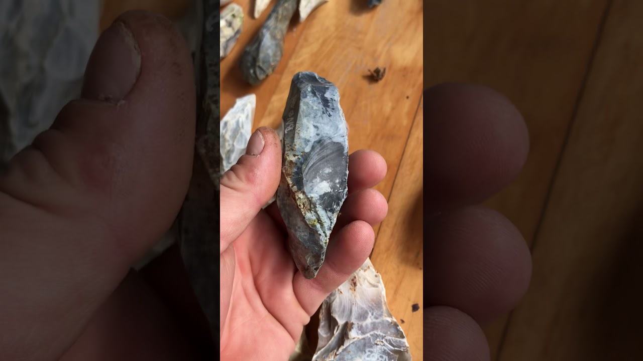 Flinte&oslash;kser stoneage axe stenalder