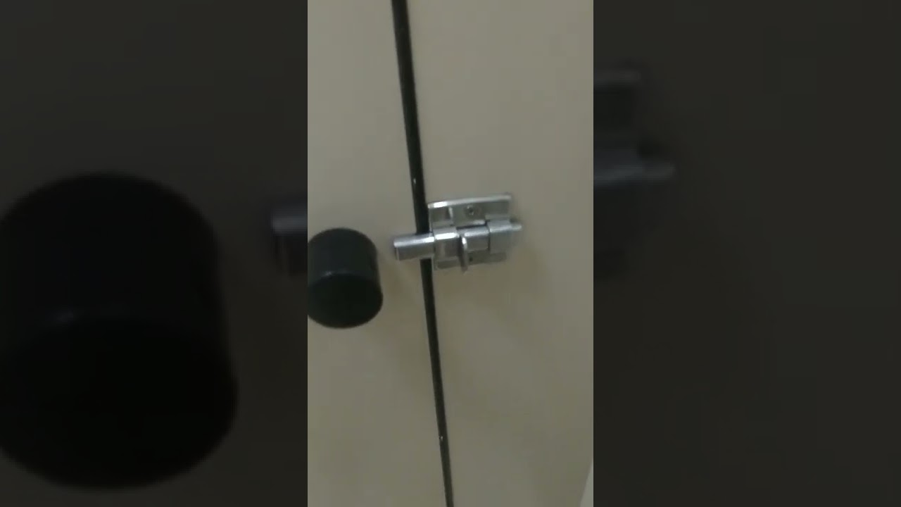 jiddah airport toilet model