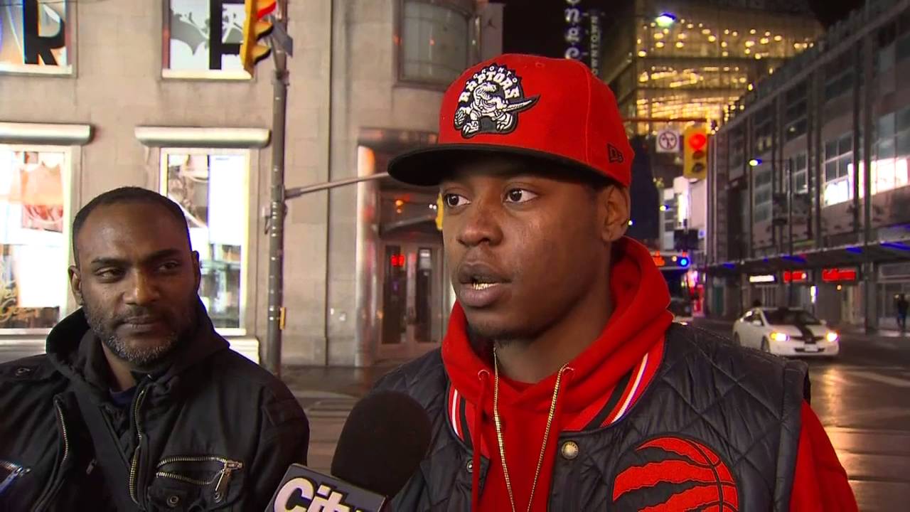 Video: Toronto rapper films music video at Yonge-Dundas Square