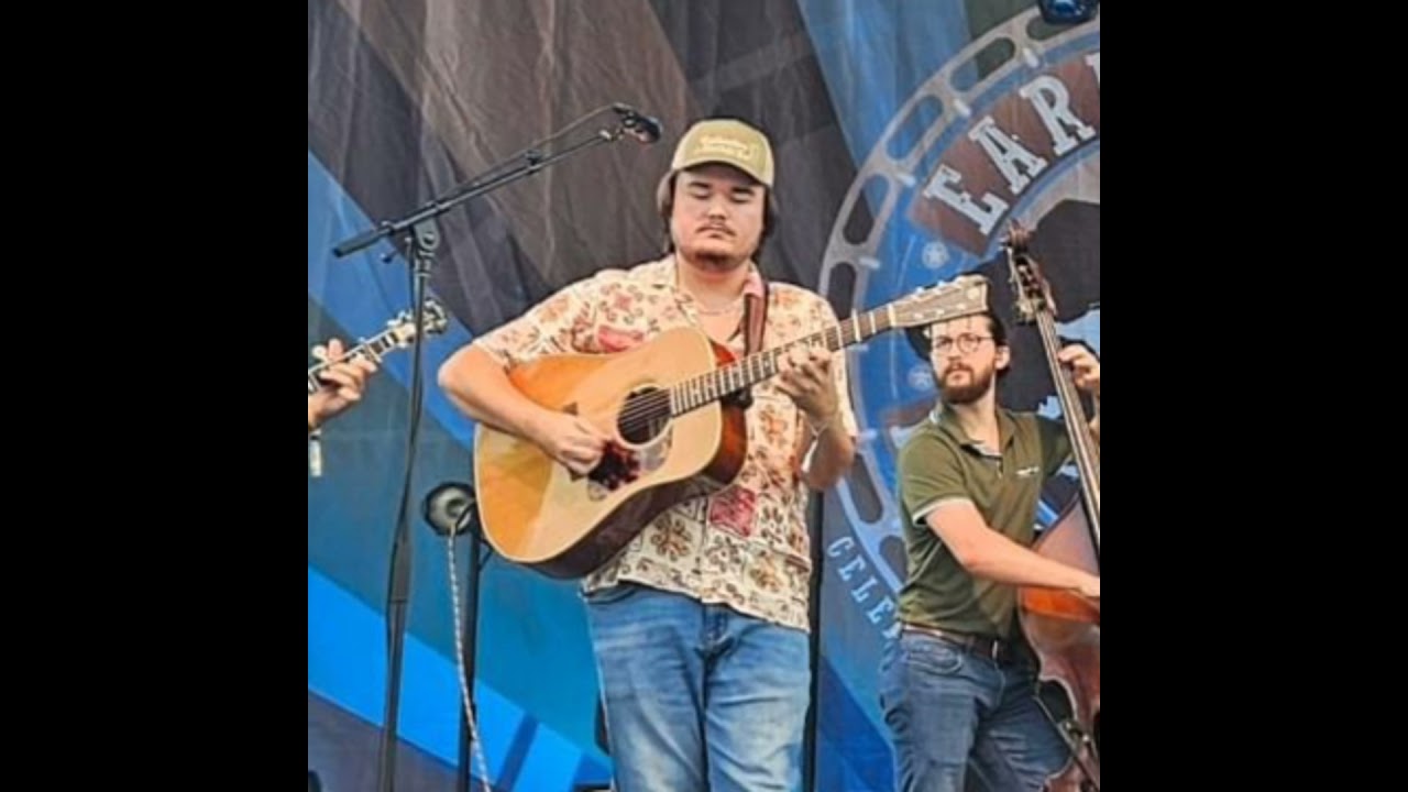 Kyser George Guitarist