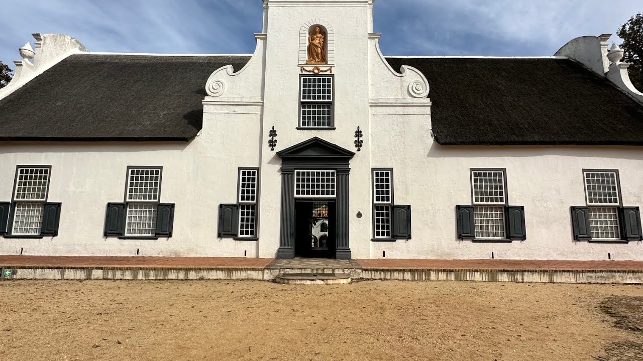 Oldest Wine Farm in South Africa // A day out at Groot Constantia.