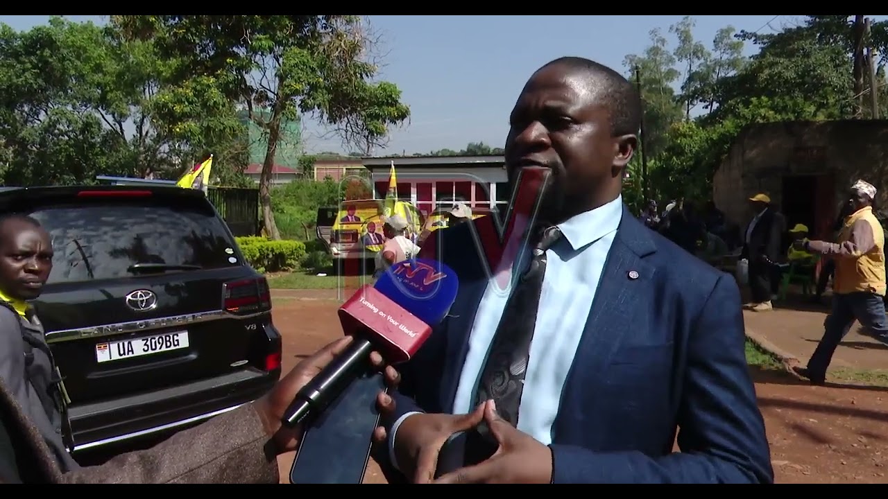 NRM, PLU procession from Naguru to Kololo guided by police