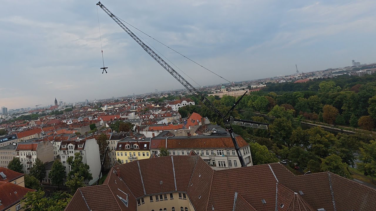 A-Bock Montage auf der Drehbühne