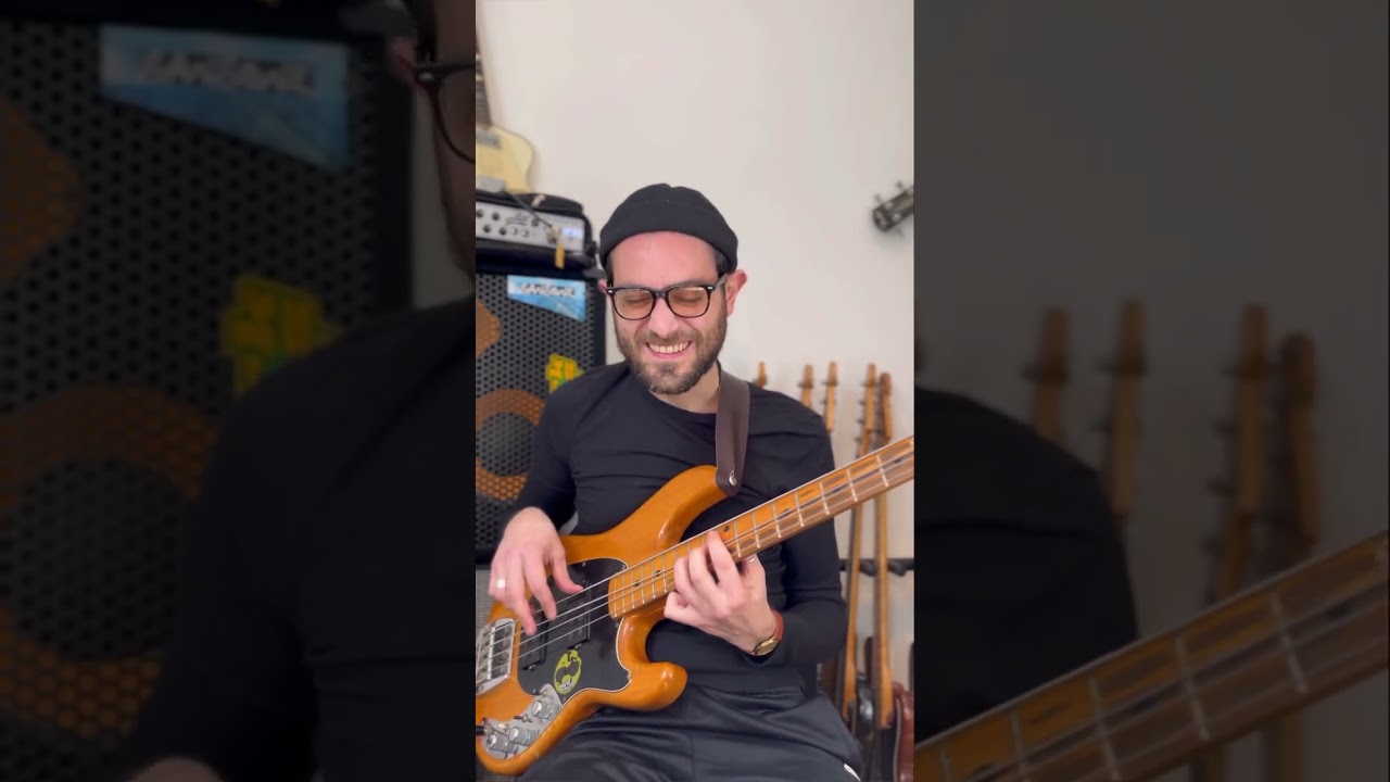 Tobia Ciaglia- Stanley Clarke - school days bass solo cover - Music Man Sabre Bass 1978