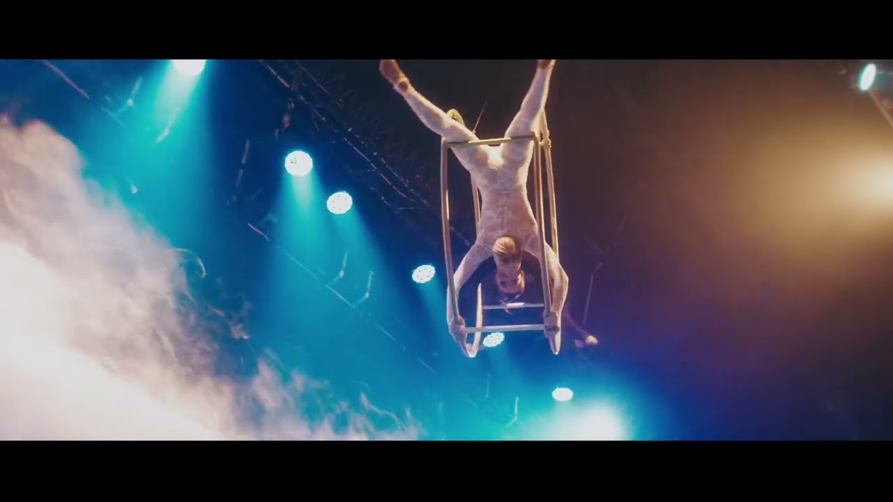Aerial duo ring. Aerial duo wheel. Воздушное колесо дуэт. Black & white