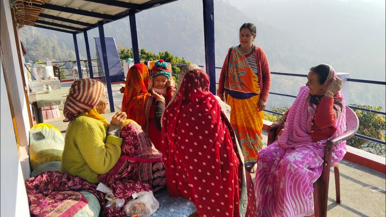 ऐसे मनाया मकर संक्रांति पर्व उत्तरायणी घुघुतिया गांव पहाड़ उत्तराखंड में 