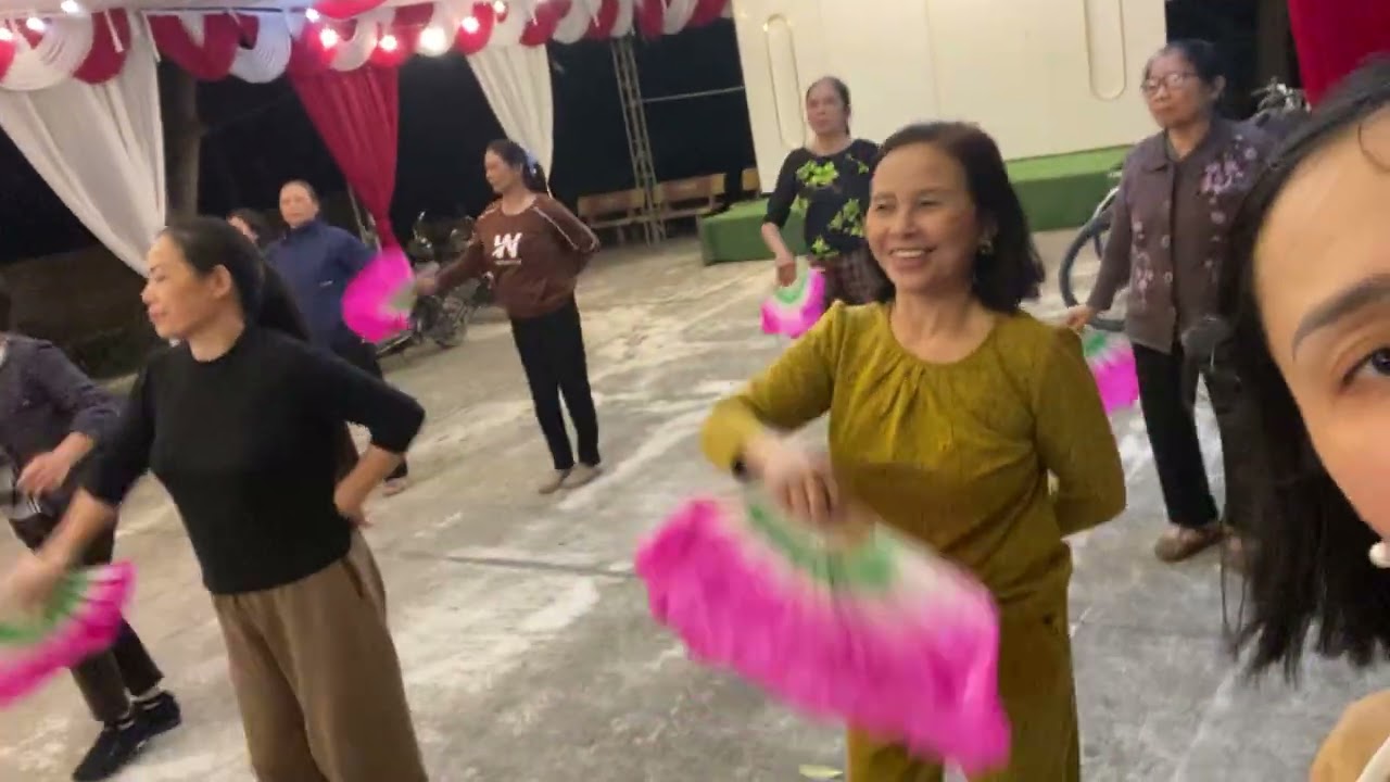 Clb Thôn Thọ Sơn_ chuẩn bị cho ngày hội 8/3