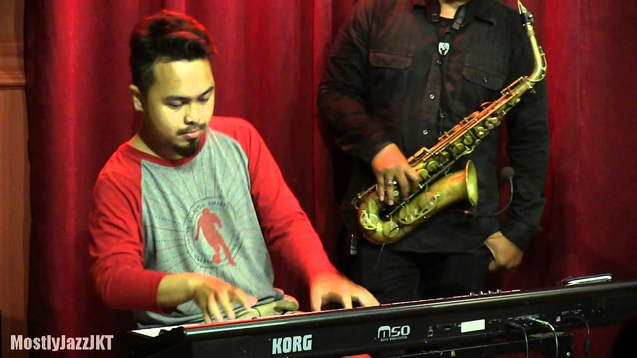 Abdul & The Coffee Theory - Sunday Morning @ Mostly Jazz 03/05/13 [HD]