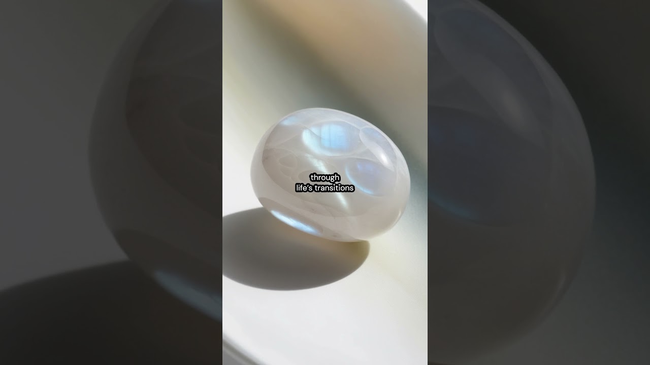 The Power Stone for Cancer: Moonstone ♋ #zodiac #cancer #moonstone
