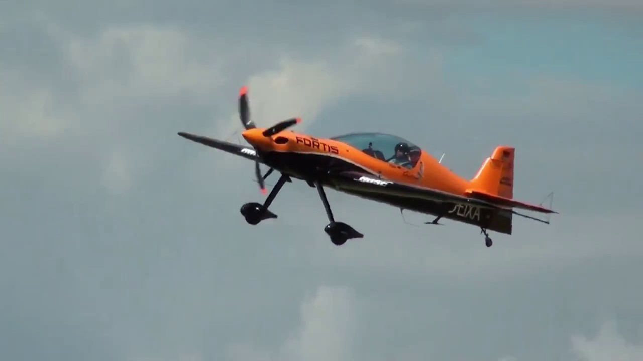 Sbach 342 aerobatic display - Tim Tibo - Flugtag Malsch 2017
