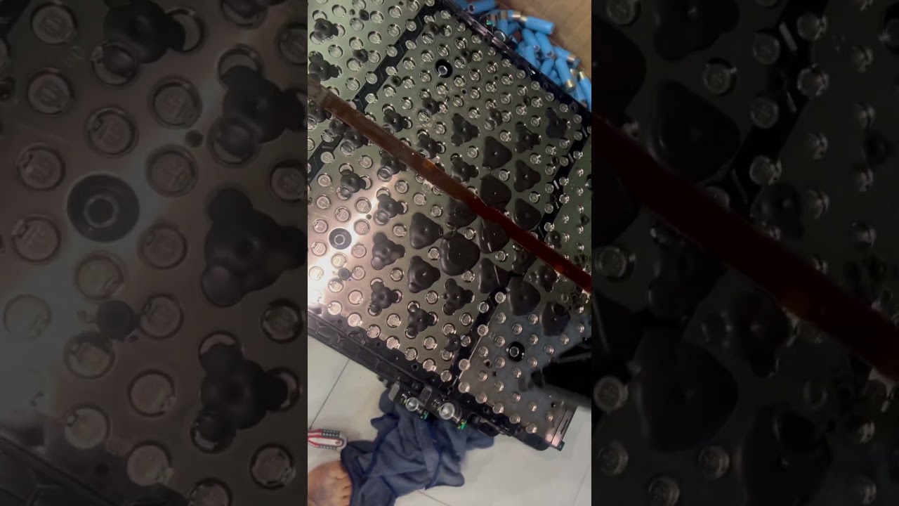Pin xe điện Vf8 c&oacute; g&igrave; !???