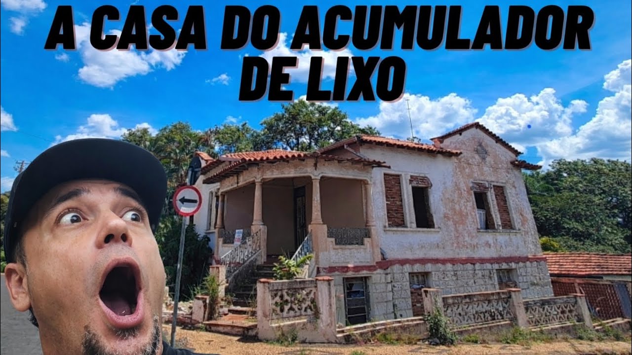 Nesta casa tem um porão. De um acumulador  com muitas coisas  e lixos .....