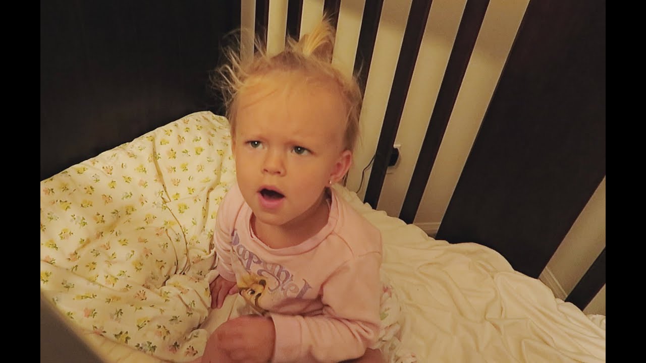 TODDLER MISSES DADDY