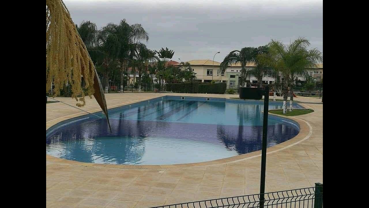 TALATONA, LUANDA - Vivenda V4 em condominio de luxo Riviera / myimovel.com