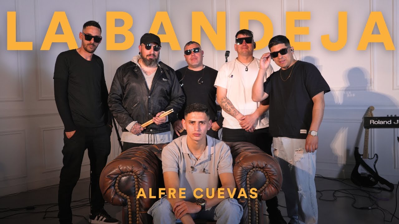 La Bandeja - Mix-Cumbia 2 [ Ella me minti&oacute; - Entrega de amor - Eres ]