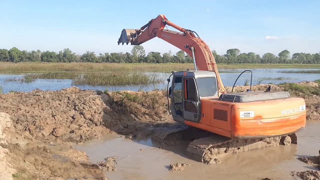 HITACHI ZX200-1 ทำงานในน้ำ หาปลา ปั้นขั้นกั้นน้ำ จะลอกอ่าง excavator EP.7770