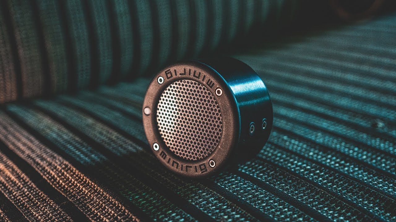 The ONLY Bluetooth Speaker You'll Need! - Minirig Mini Review.