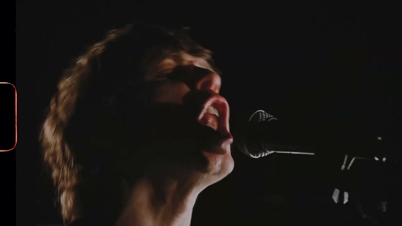 SUPERFUZZ - Loca [OFFICIAL VIDEO]