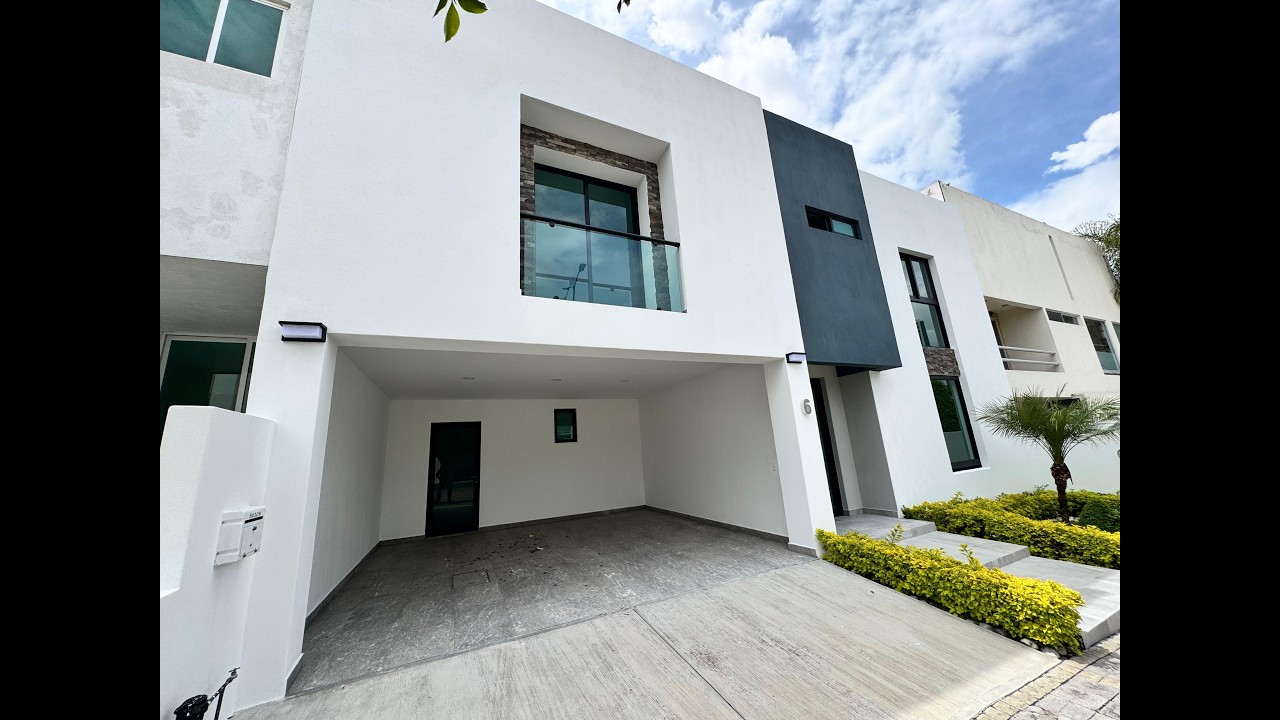 𝗖𝗹𝘂́𝘀𝘁𝗲𝗿 𝟭𝟭-𝟭𝟭-𝟭𝟭 Lomas de Angelópolis I - casa de 2 niveles en venta