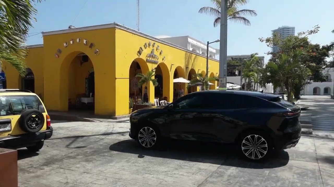 Leo Martz ... Boca del Río Centro ........