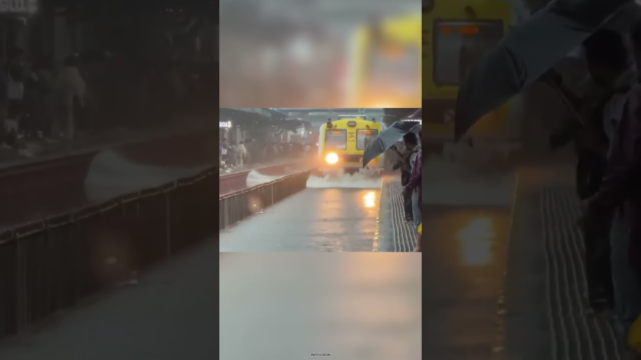 Surat Shopping Complex Flooded After 36 Hours of Nonstop Rain #news #flood #surat #mumbai