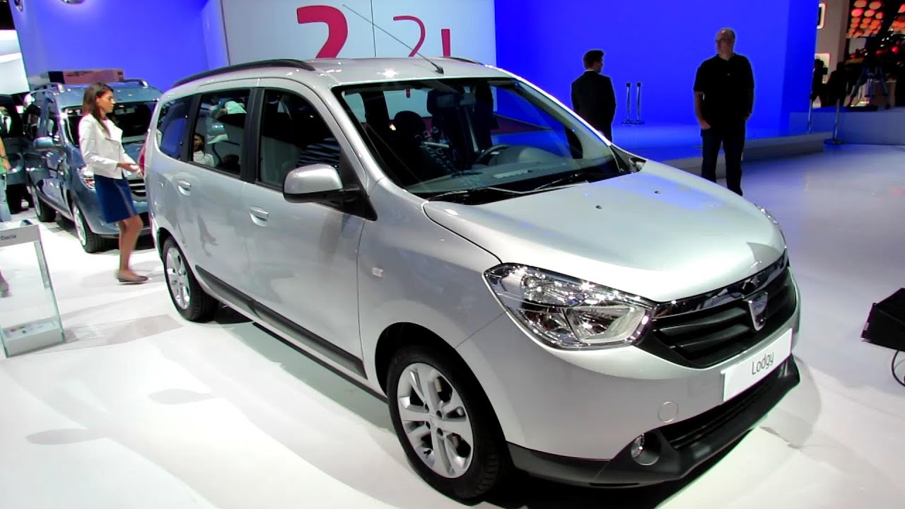2013 Dacia Lodgy - Exterior and Interior Walkaround - 2012 Paris Auto Show
