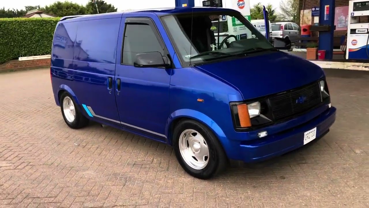 Chevy Astro Van. 2024 first outing to a car gathering in Sheppey. Love this thing