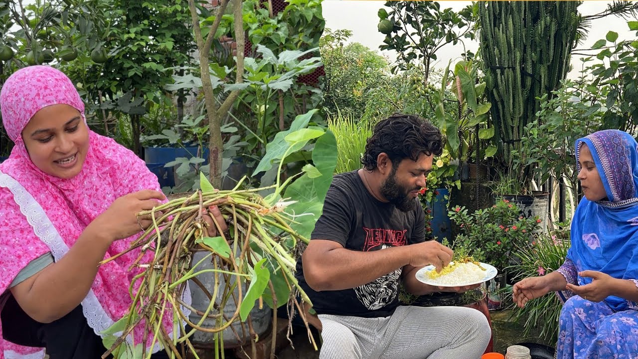 মায়ের কাছ থেকে শেখা কচুর লতি রান্নার রেসিপি! Best Arum lobe recipe🥰#cooking #recipe #villagefood