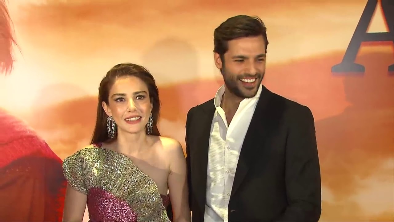 Özge Gürel ve Serkan Çayoğlu Annem Film Galasında