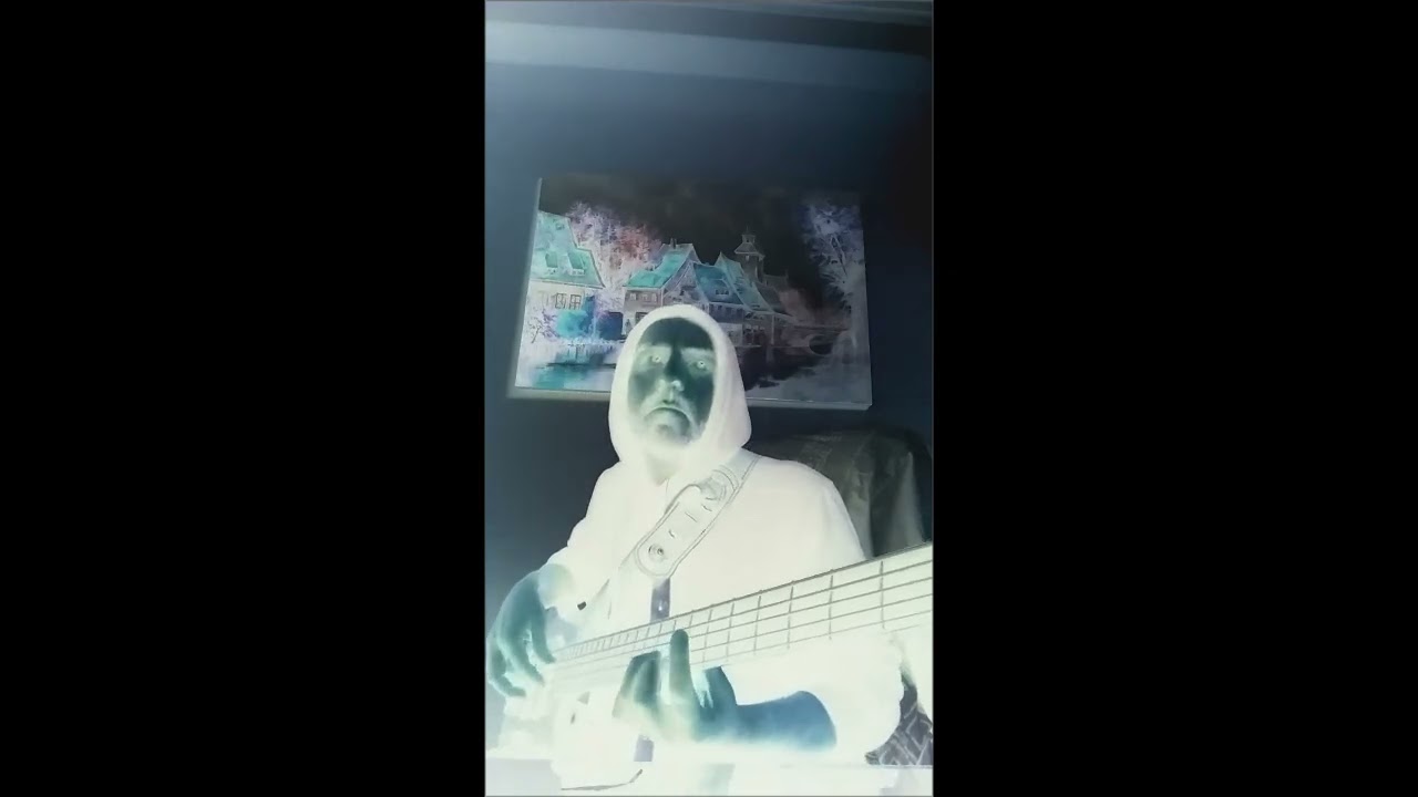 Distorted Bass Improv.(Bass 2025)