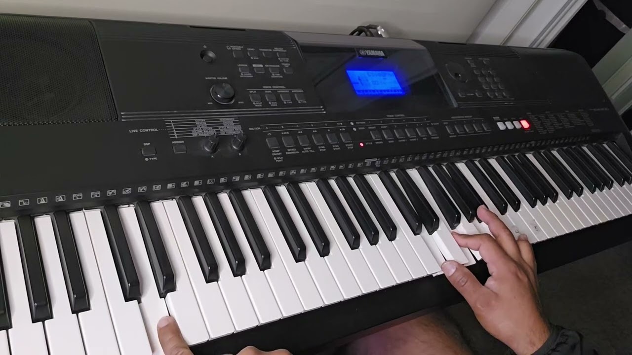 Acordes menores en el piano #clasesdepiano #aprenderpiano #musicacristiana #acordesdepiano 